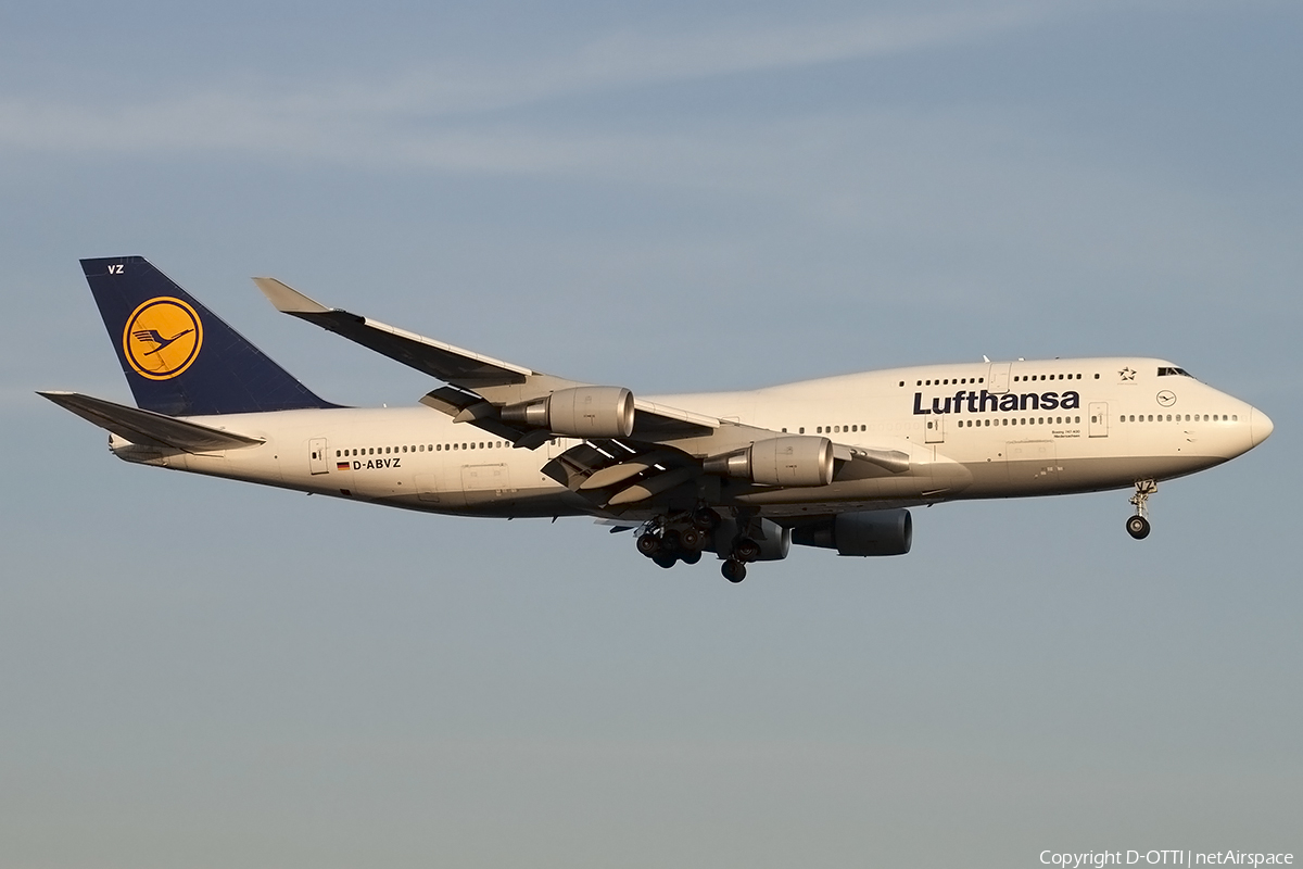 Lufthansa Boeing D Abvz Photo Netairspace