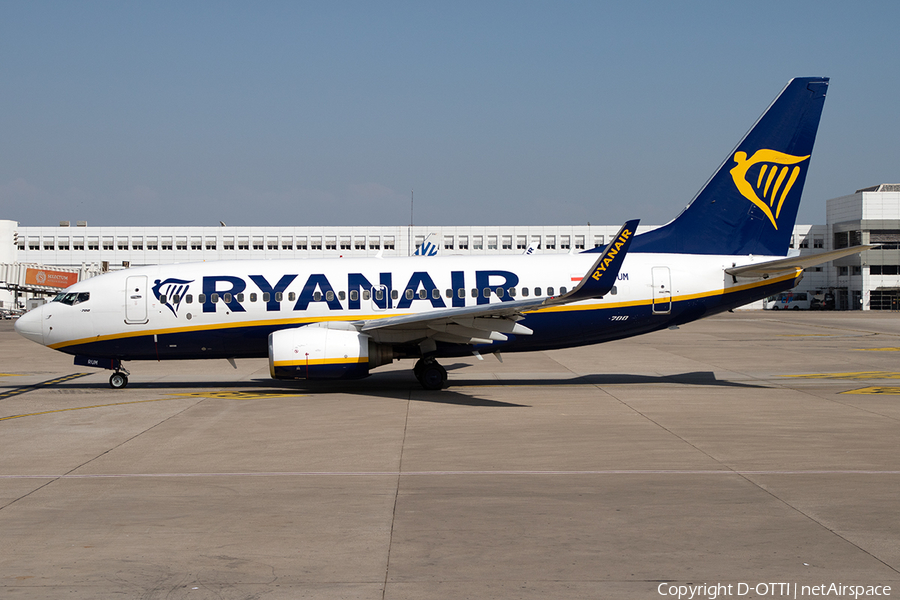 Buzz (Ryanair) Boeing 737-73S (SP-RUM) | Photo 599648